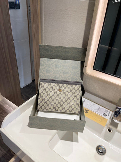 Gucci 1955 Horsebit Pouch Clutch Bag