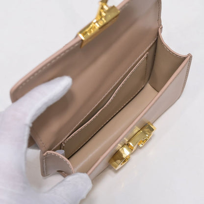 Dior 30 Montaigne