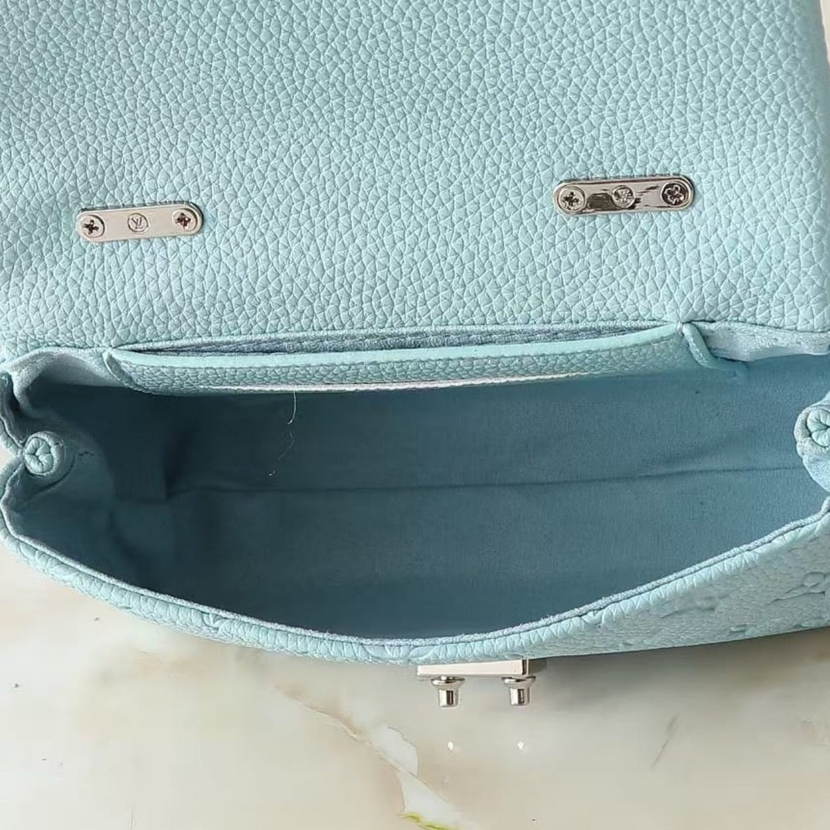 LOUIS VUITTON NANO MADELEINE BLUE 21CM M12211