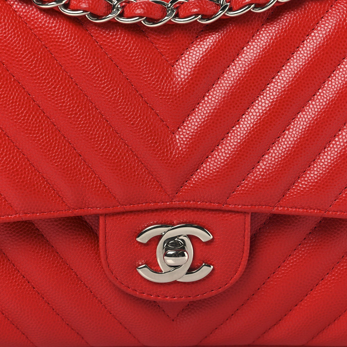 Caviar Chevron Quilted Medium Double Flap Red