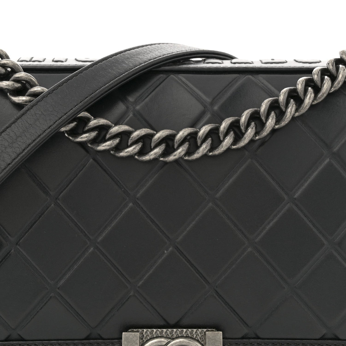 Calfskin Embossed New Medium Paris Salzburg Boy Flap Black