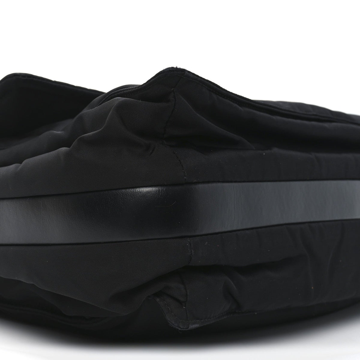 Re-Nylon Padded Large Traveller Black