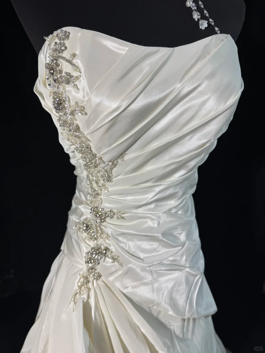 Vintage A Line Sweetheart Neck Beaded Pleated Satin Prom Dress Evening Dress SH5607