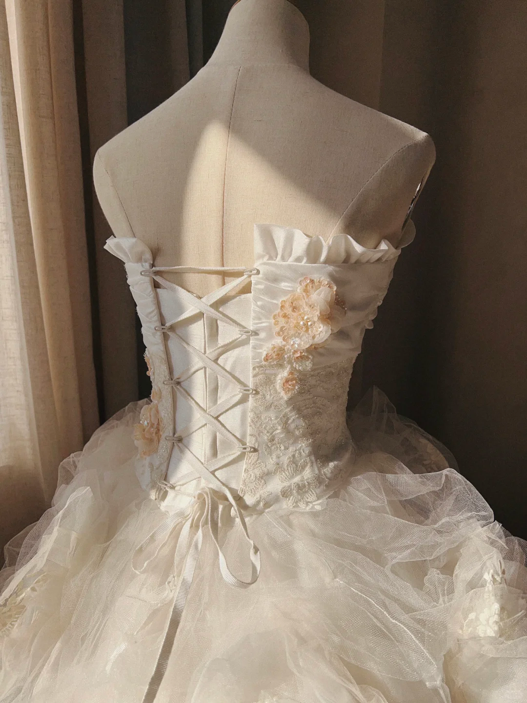 Stunning Retro Ball Gown Strapless Light Pink Rose Layered Organza Wedding Dress Prom Dress SH5890