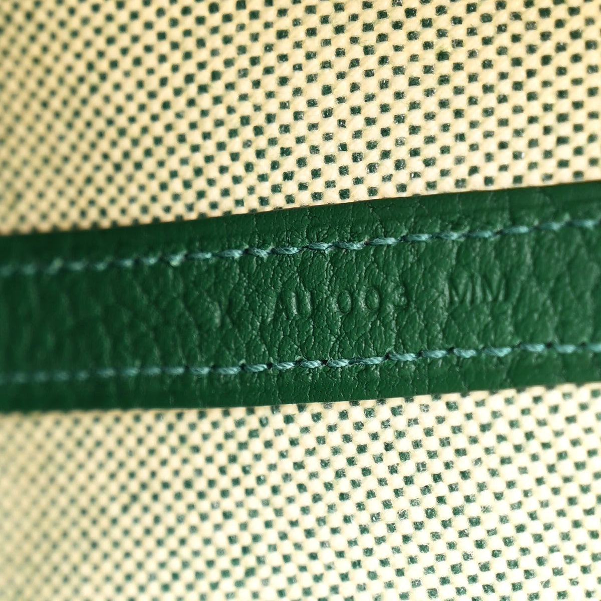 H Viking Negonda Neo Garden 23 Ecru Vert Moyen