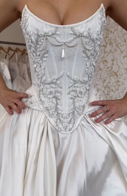 Elegant White Strapless A-Line Satin Appliques Wedding Dress Bridal Dress, D984