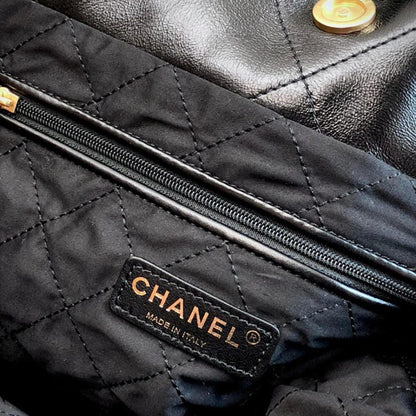 iCHANEL 22 Small Handbag-Hobo Bags -Black