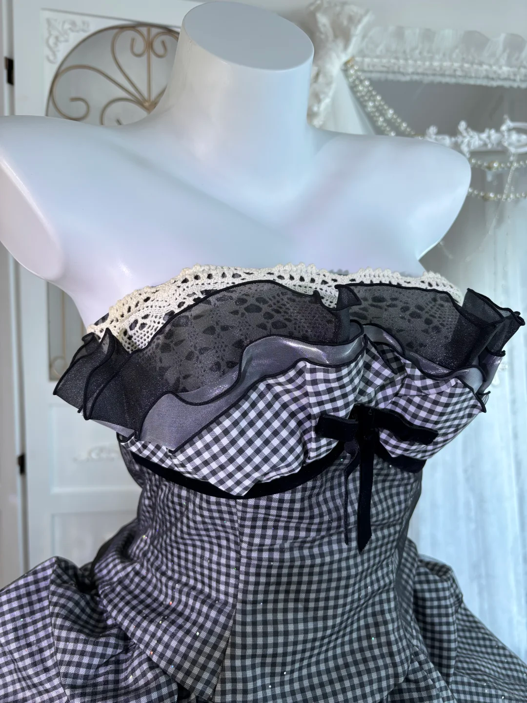Vintage Black-white Lattice Ball Gown Strapless Satin Prom Dress Sweet 16 Dress SH5990