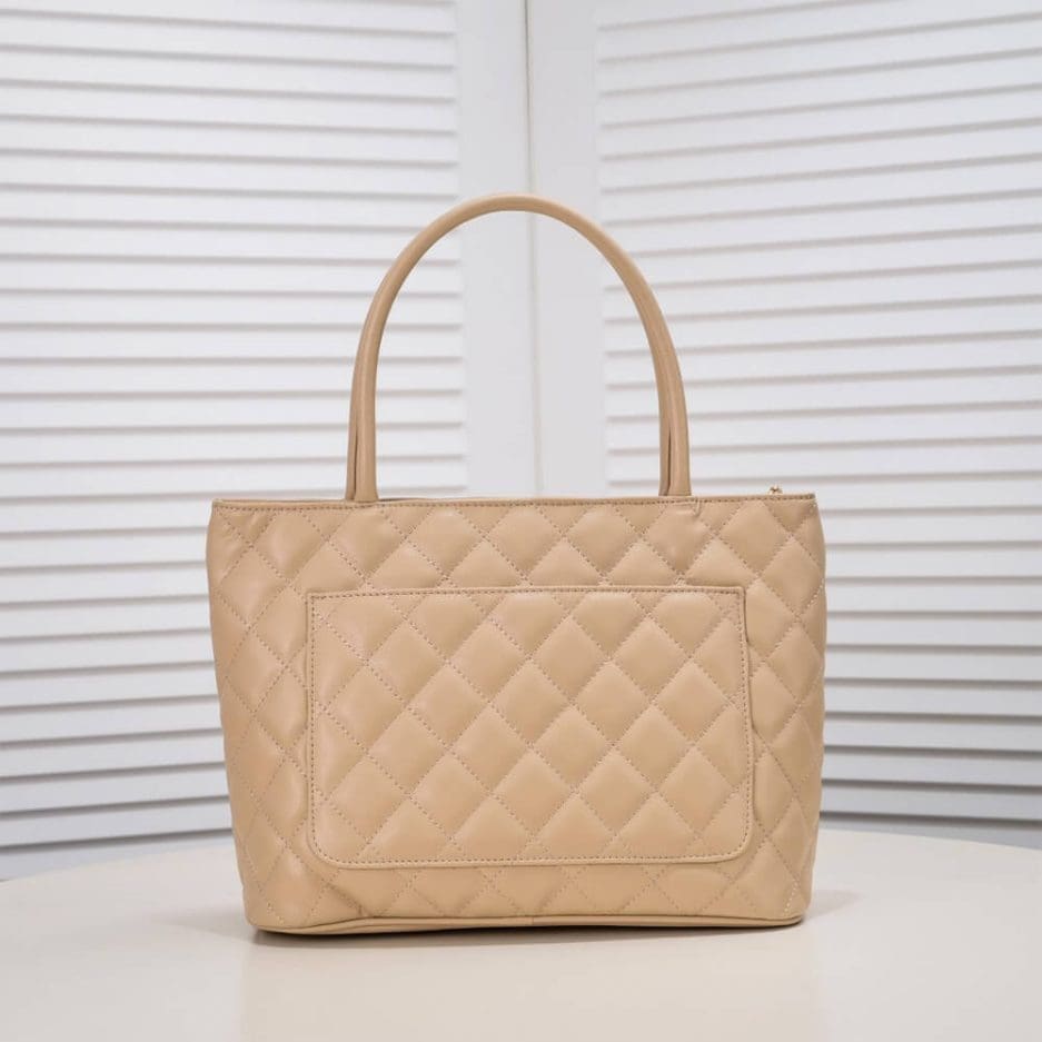 CHANEL Medallion tote bag