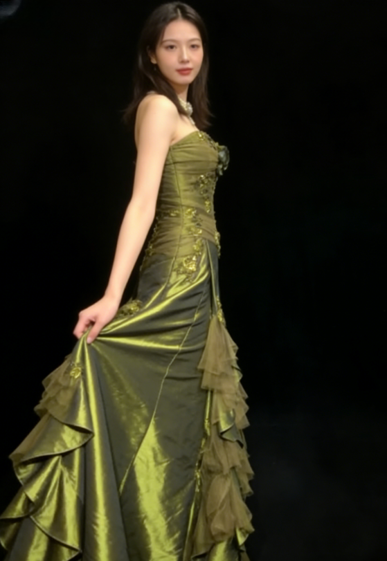 Vintage Green Mermaid Strapless Appliques Floral Satin Long Prom Dress SH5424