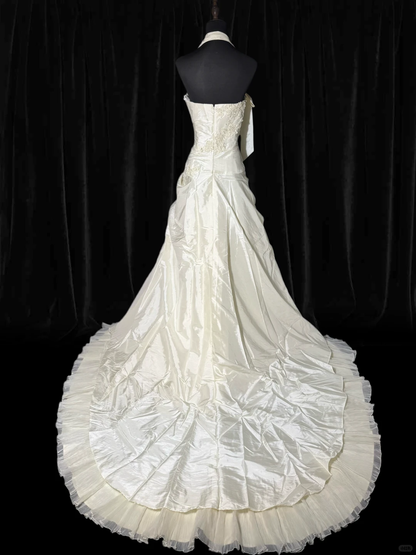 Vintage Ivory A Line Halter Appliques Bow Satin Prom Dress Evening Dress SH5606