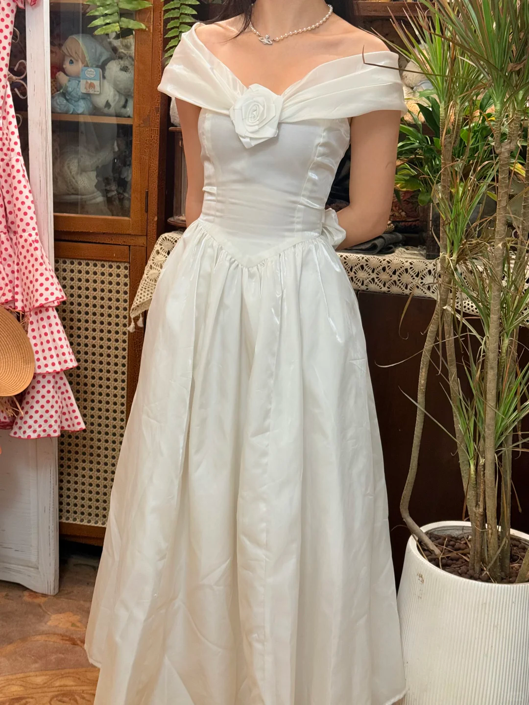 Vintage A Line V Neck Simple White Satin Prom Dress Date Dress SH5560