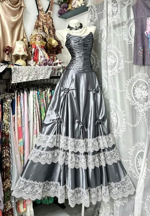 Vintage Grey A Line Strapless Lace Satin Prom Dress Evening Party Dress SH5684