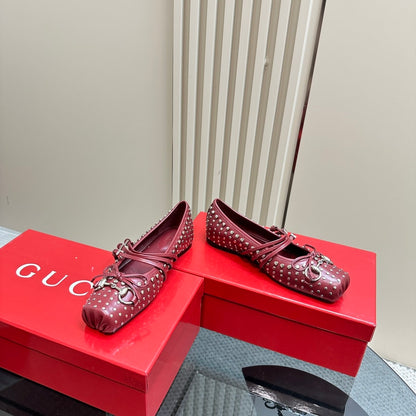 GUCCI WOMEN’S HORSEBIT BALLET FLAT ALLOVER STUDS RED 821218 AAEEV 6249
