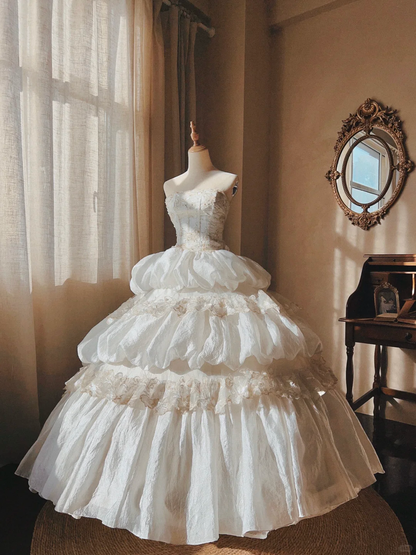 Stunning Retro Ball Gown Strapless Lace Applique Layered Satin Wedding Dress Prom Dress SH5889