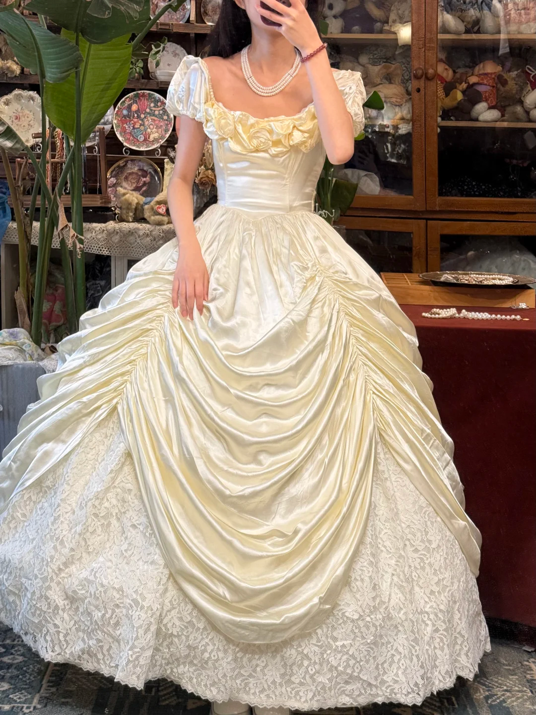 Vintage Ball Gown Puff Ivory Lace Satin Prom Dress 16th Birthday Dress SH5561