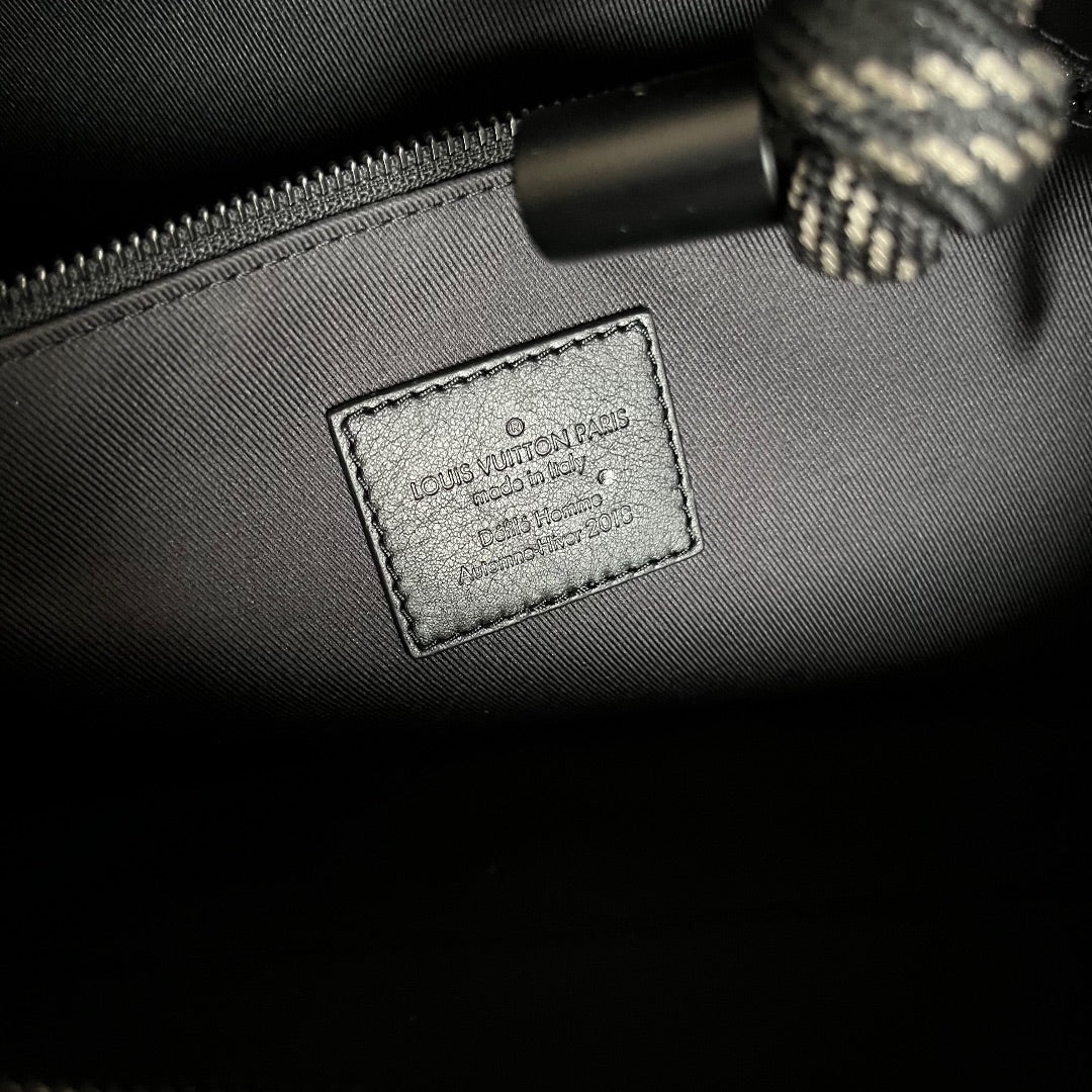 Louis Vuitton Keepall Bandoulière 50 Monogram Glaze Canvas Travel Bag