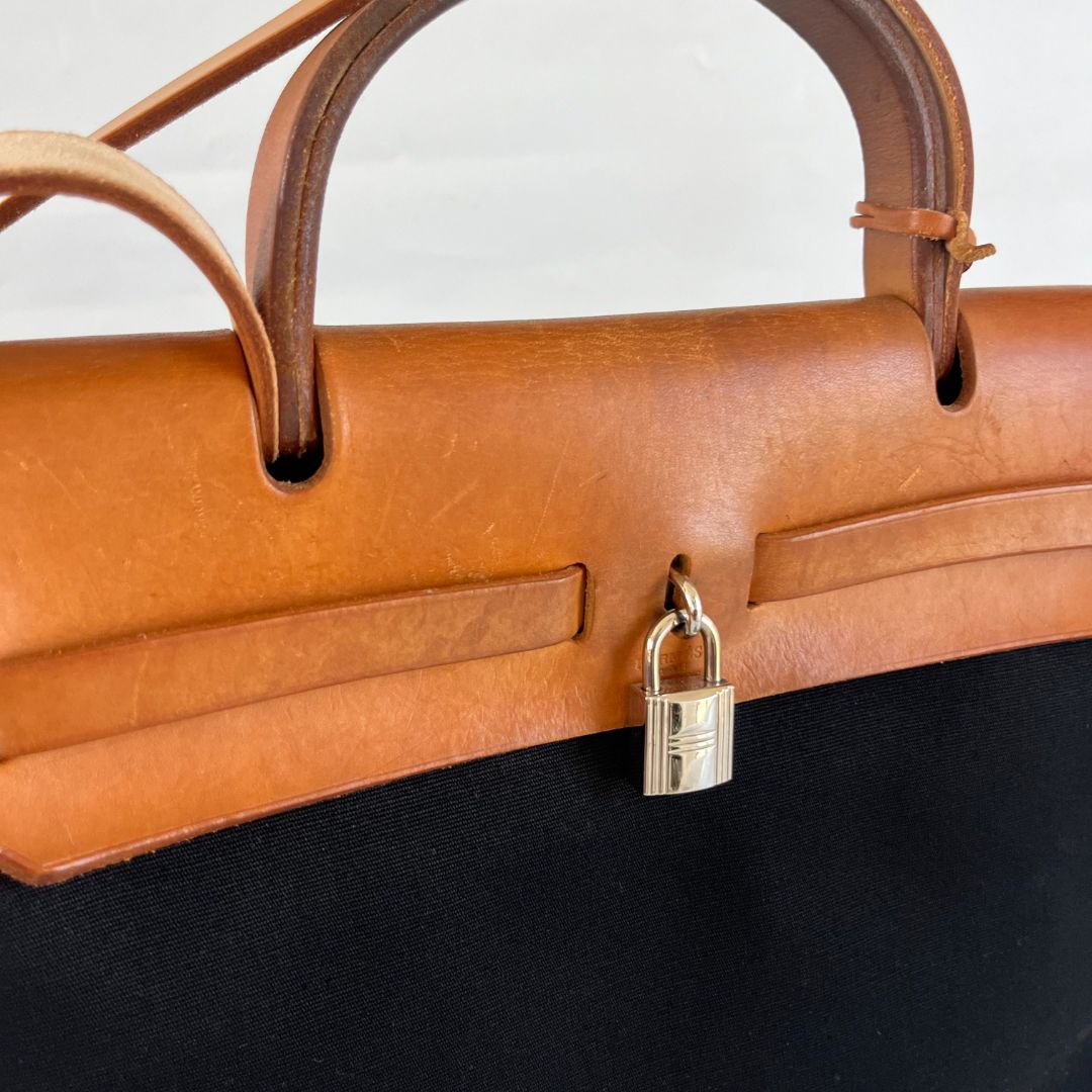 Hermès Natural Vache Hunter and Black Toile Herbag Zip 31 Palladium Hardware
