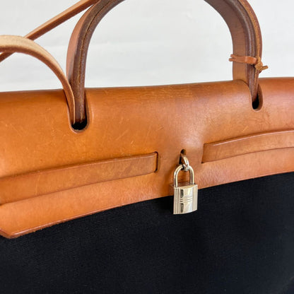 Hermès Natural Vache Hunter and Black Toile Herbag Zip 31 Palladium Hardware