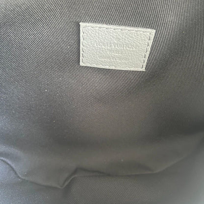 Louis Vuitton Discovery Bumbag monogram shadow bag