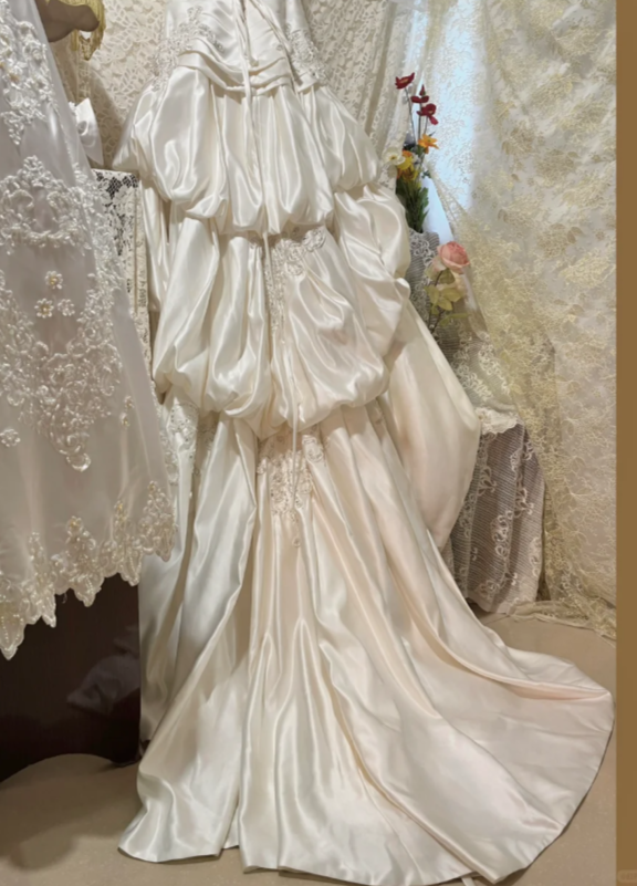 Vintage Ivory A Line Strapless 3D Floral Layered Satin Wedding Dress Prom Dress SH5881