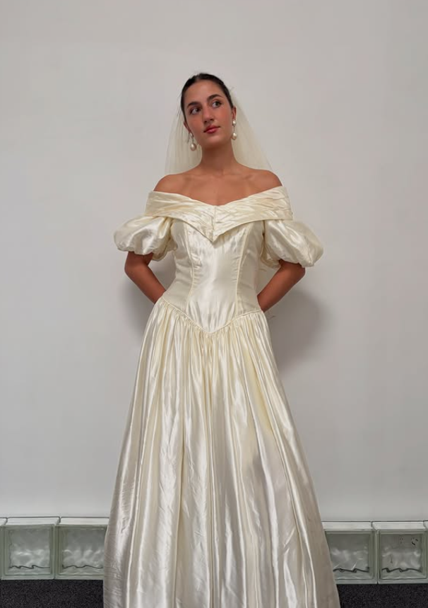 Vintage Ivory A Line Puff Sleeve Satin Wedding Dress SH6175