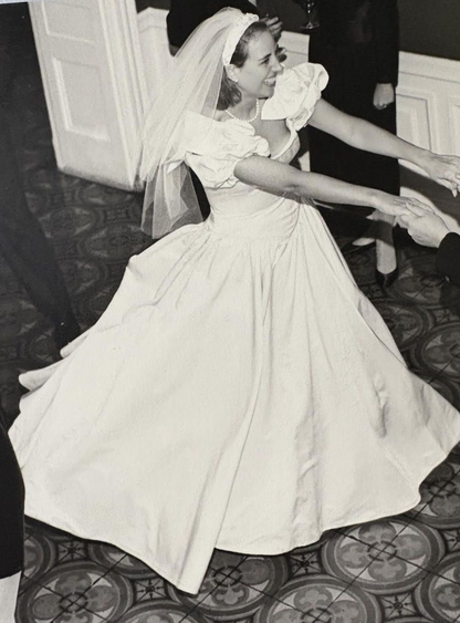 Vintage Ivory A Line Puff Sleeve Bow Satin Long Wedding Dress SH6096