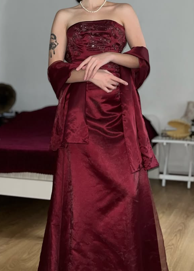 Vintage A Line Strapless Exquisite Beaded Burgundy Satin Prom Dress Evening Dress SH6073