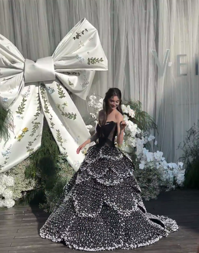 Stunning Ball Gown Strapless Layered Pearl Black Satin Prom Dress 18th Birthday Dress SH4925