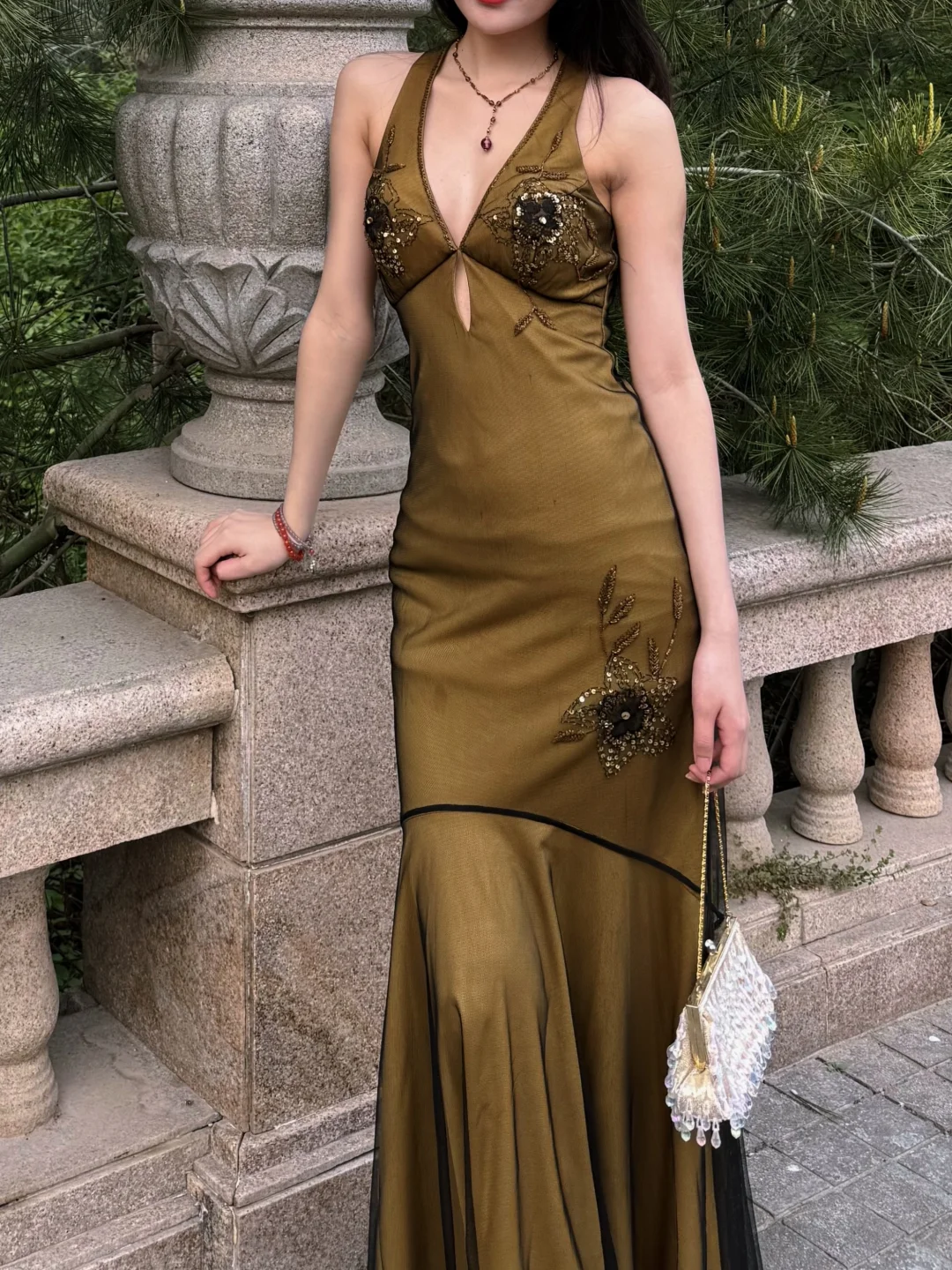 Vintage Mermaid  V Neck Beaded Chiffon Satin Open Back Prom Dress SH5545