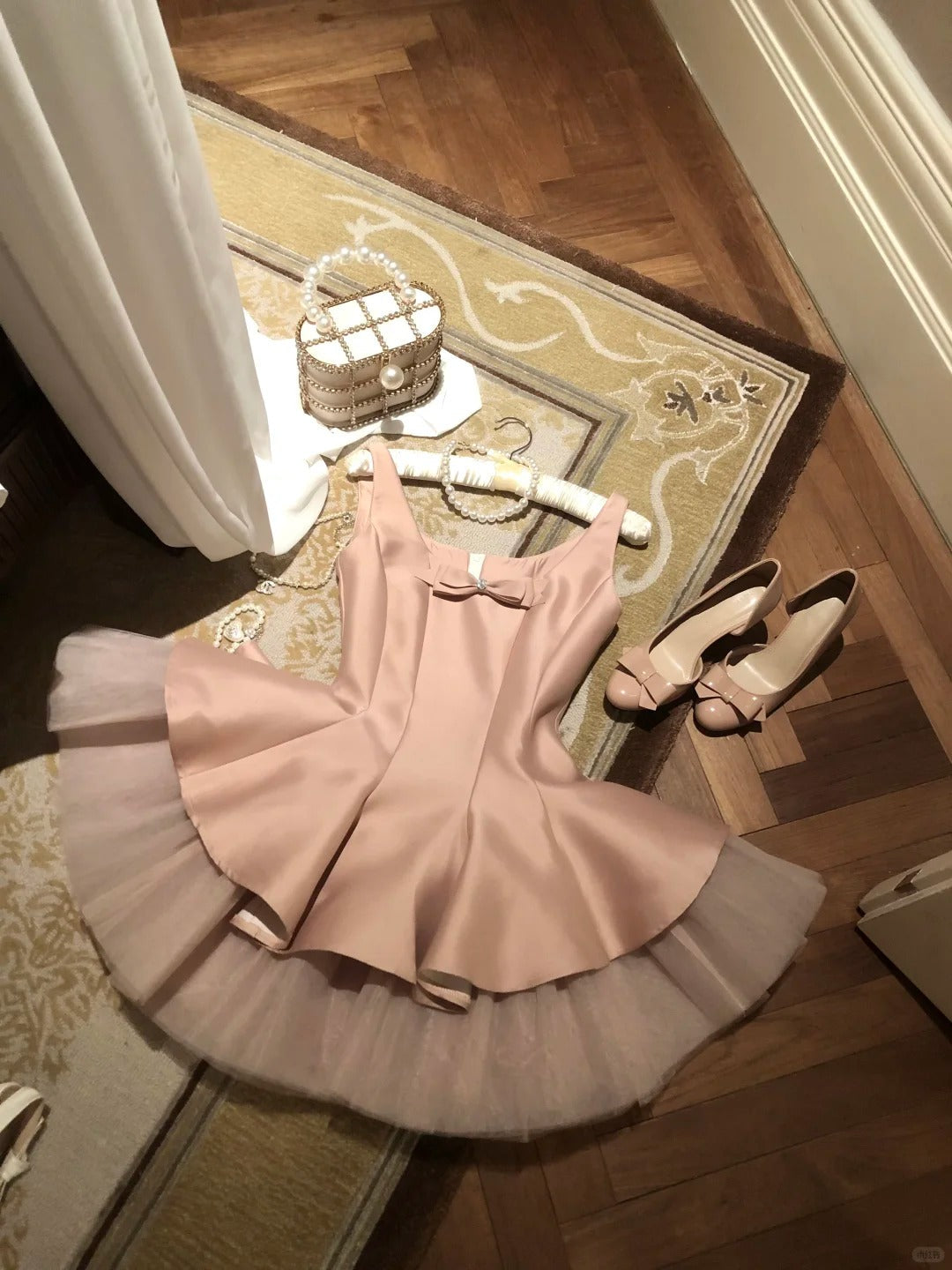 Sweet Straps Crew Neck Tiered Ruffle Short Back to School Outfits Homecoming Dress with Bowknot   D1783