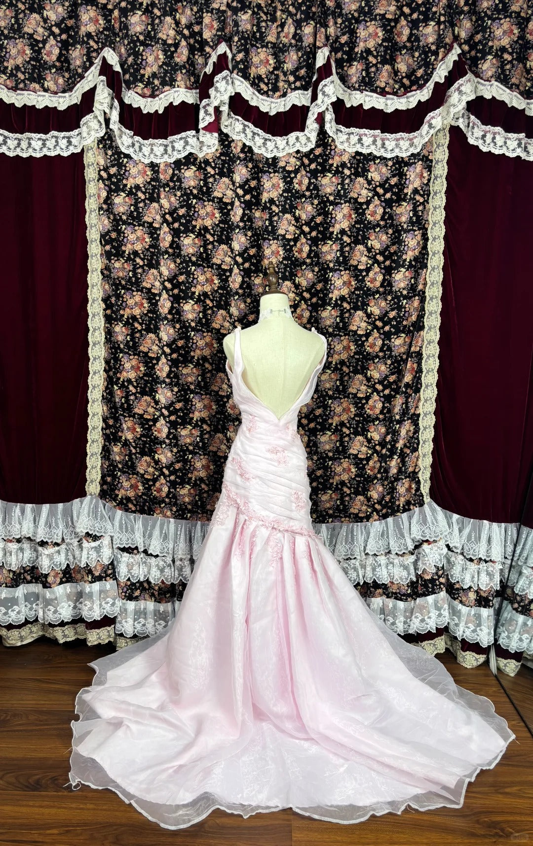 Sweet Spaghetti Straps Embroidered Flower Pleated Tulle Ruffle Prom Dress Birthday Party Dress Quinceanera Dress Evening Dress D2007
