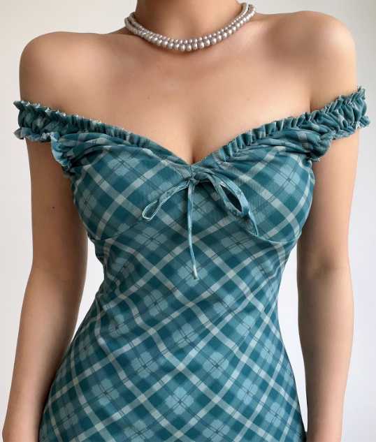 Vintage Off the Shoulder Pleated Checkered Short Skirt Women Dress Summer Date Dress    D2035