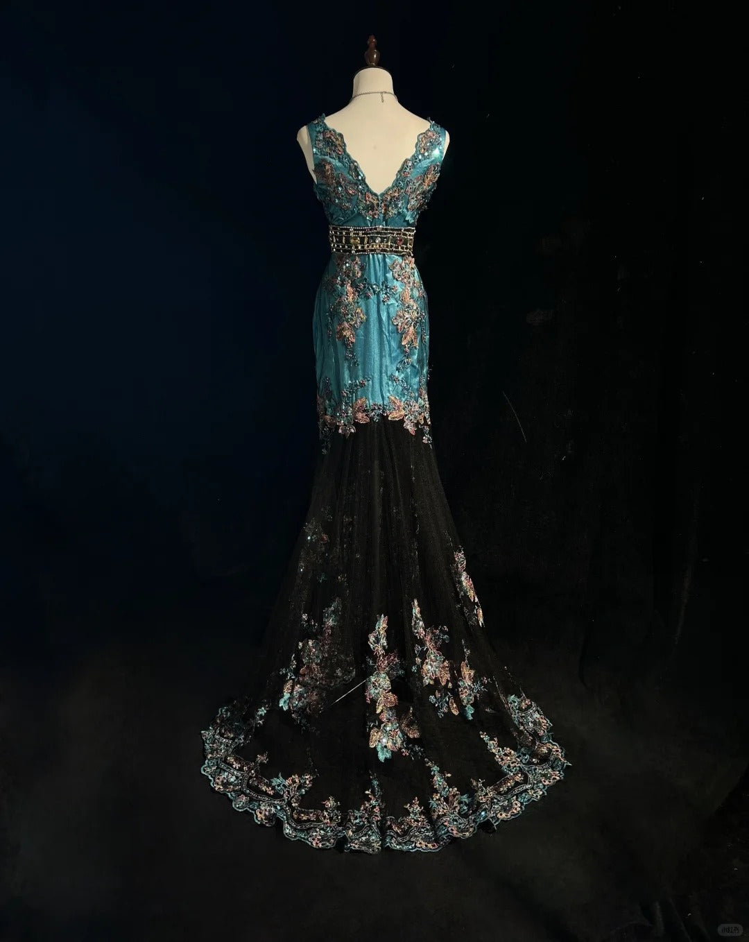 Gorgeous Sweetheart Neckline Embroidered Sequins Prom Dress Evening Dress Party Dress   D2119