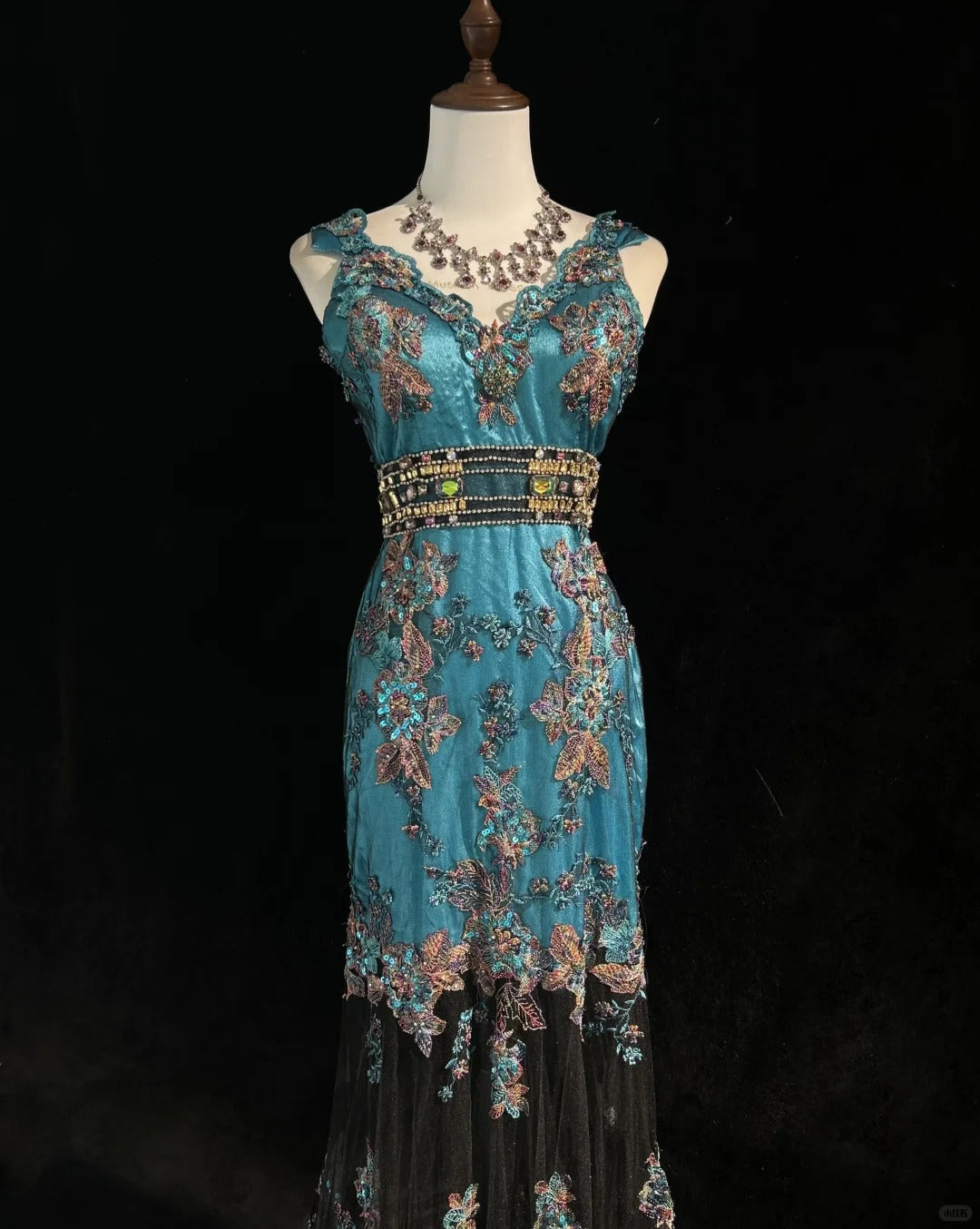 Gorgeous Sweetheart Neckline Embroidered Sequins Prom Dress Evening Dress Party Dress   D2119