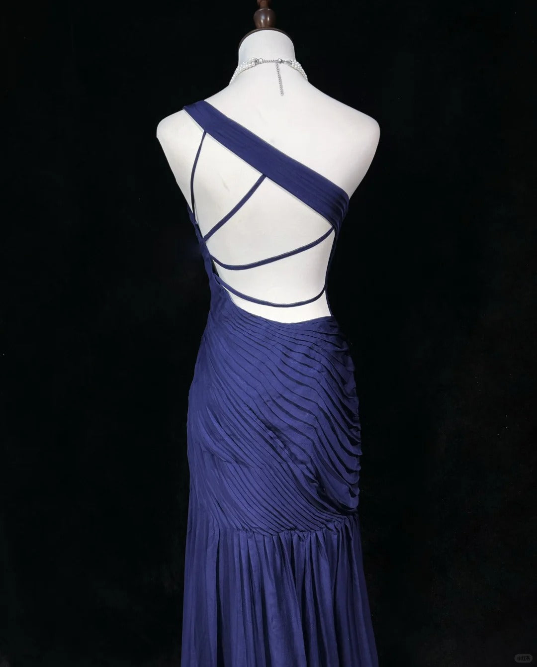 Beauty Asymmetrical Shoulder Pleated Backless Prom Dress Evening Dress Party Dress  D2133