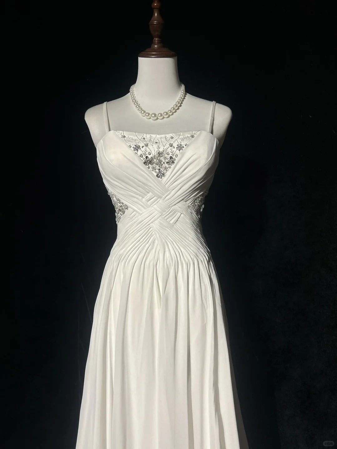 Elegant Spaghetti Straps Crystal Pleated Prom Dress Evening Dress Gala Dress  D2162