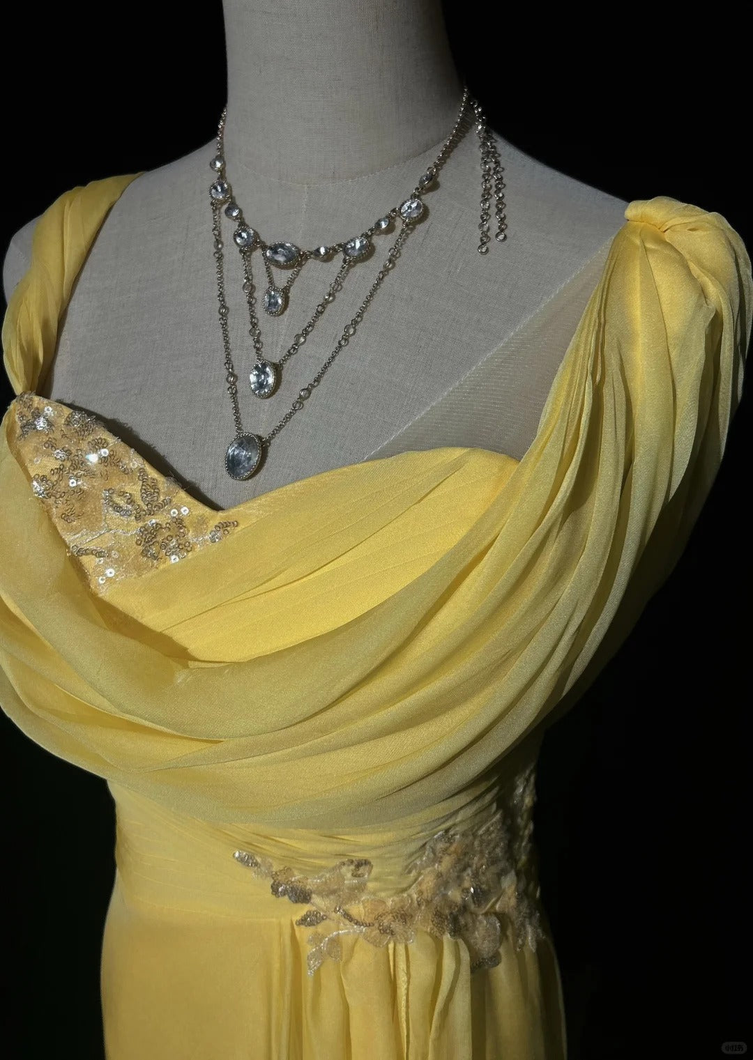 Elegant Prom Dress Asymmetrical Neck Sequins Pleated Gala Dress Evening Dress Customized Dress    D2252