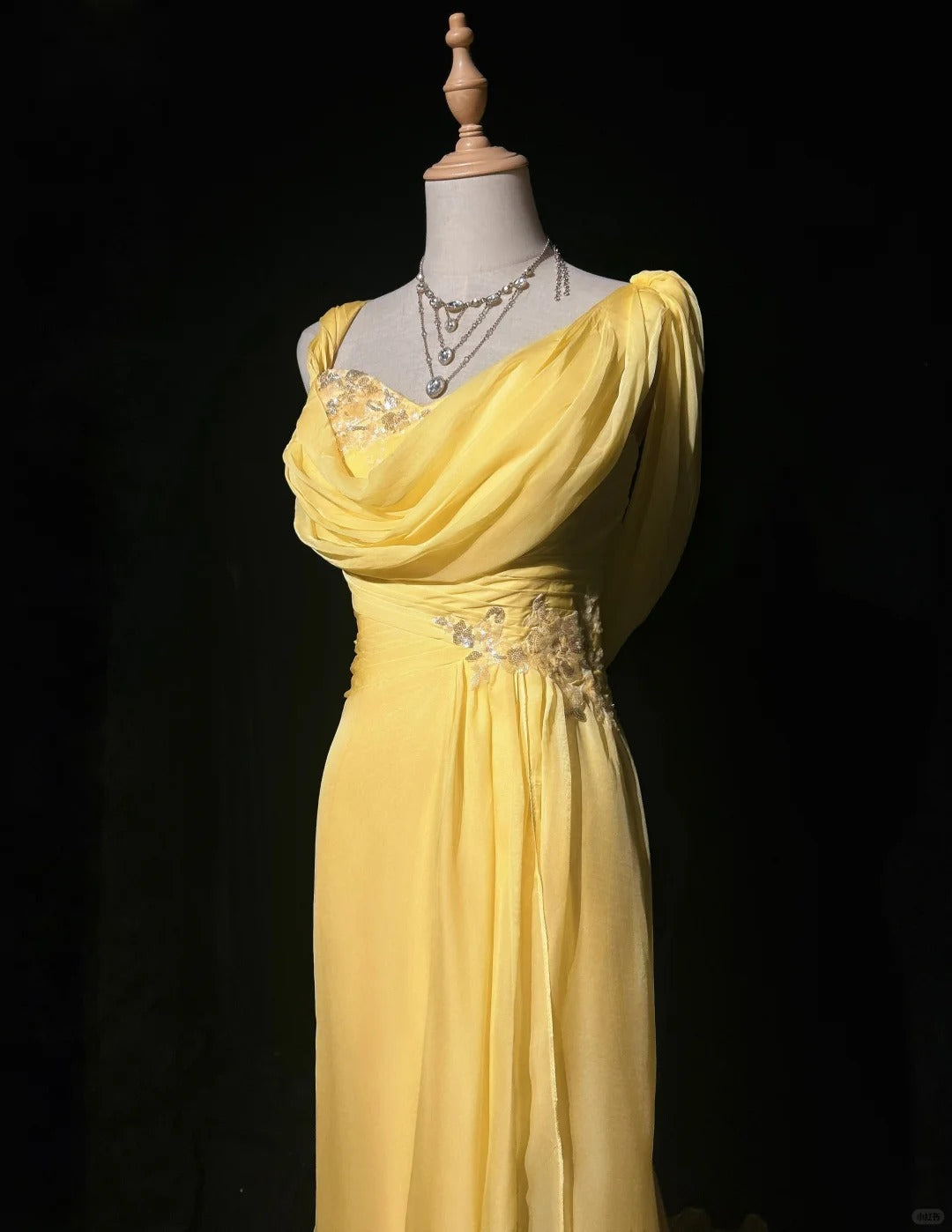 Elegant Prom Dress Asymmetrical Neck Sequins Pleated Gala Dress Evening Dress Customized Dress    D2252