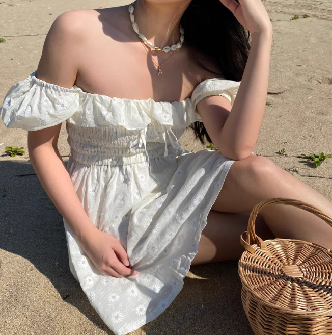 Beauty Women Dress Off the Shoulder Ruffle Summer Vacation Seaside Dress Teenage Girl Date Dress  D2266