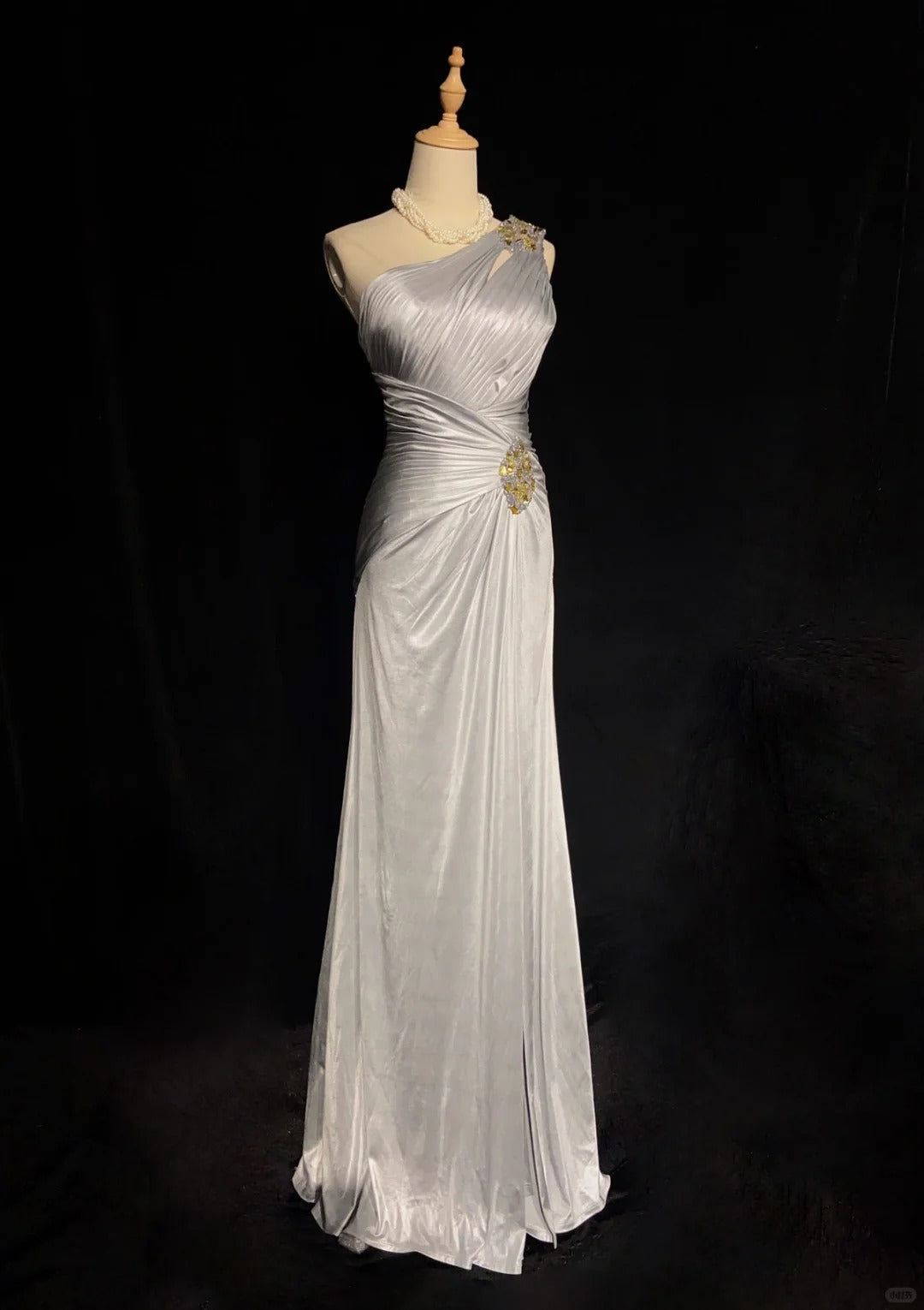 Elegant Prom Dress One Shoulder Blackless Pleated Gala Dress Evening Dress Business Dinner Dress   D2325
