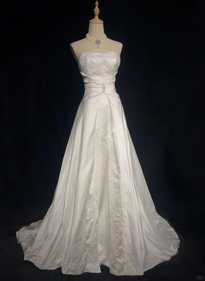 Elegant Prom Dress Strapless Pleated Beading Prom Gown Evening Dress Business Dinner Dress Gala Dress D2341