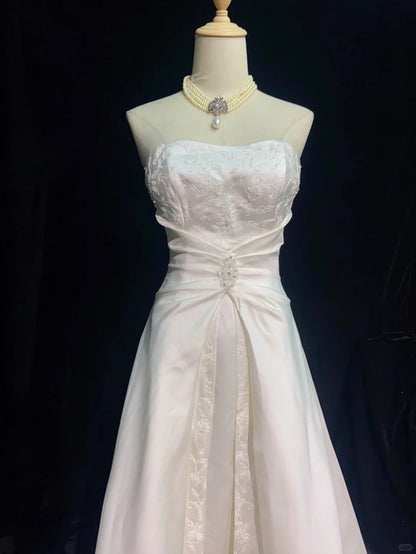 Elegant Prom Dress Strapless Pleated Beading Prom Gown Evening Dress Business Dinner Dress Gala Dress D2341