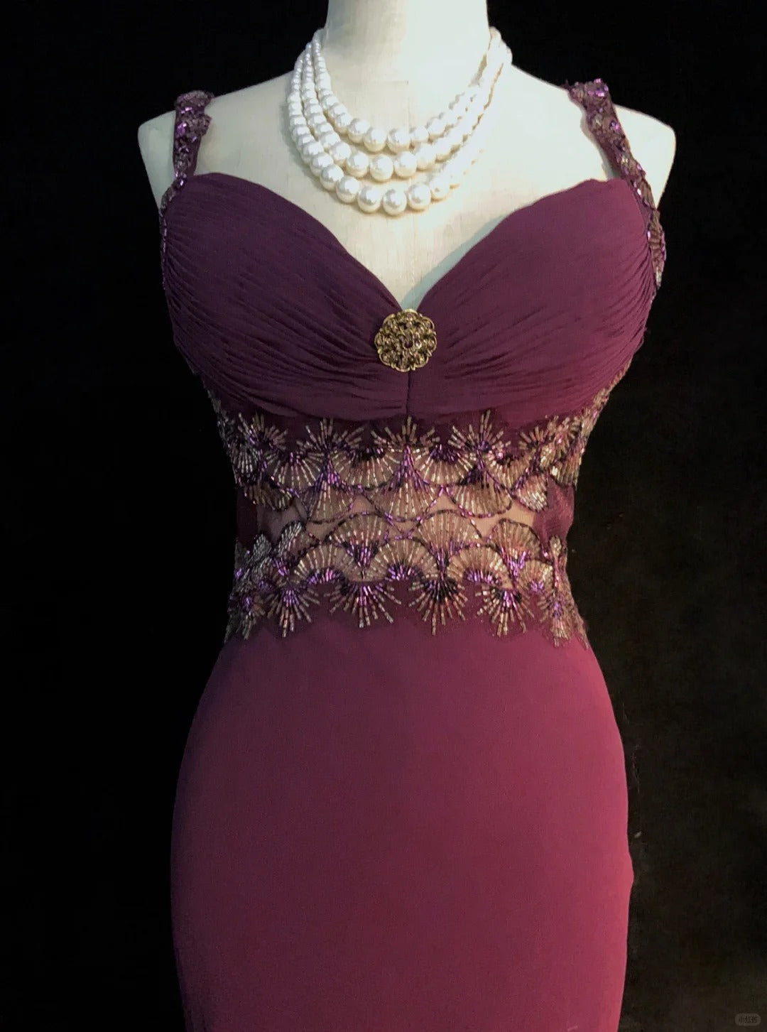 Gorgeous Prom Dress Spaghetti Straps Pleated Train Prom Gown Evening Dress Gala Dress Business Dinner Dress   D2348