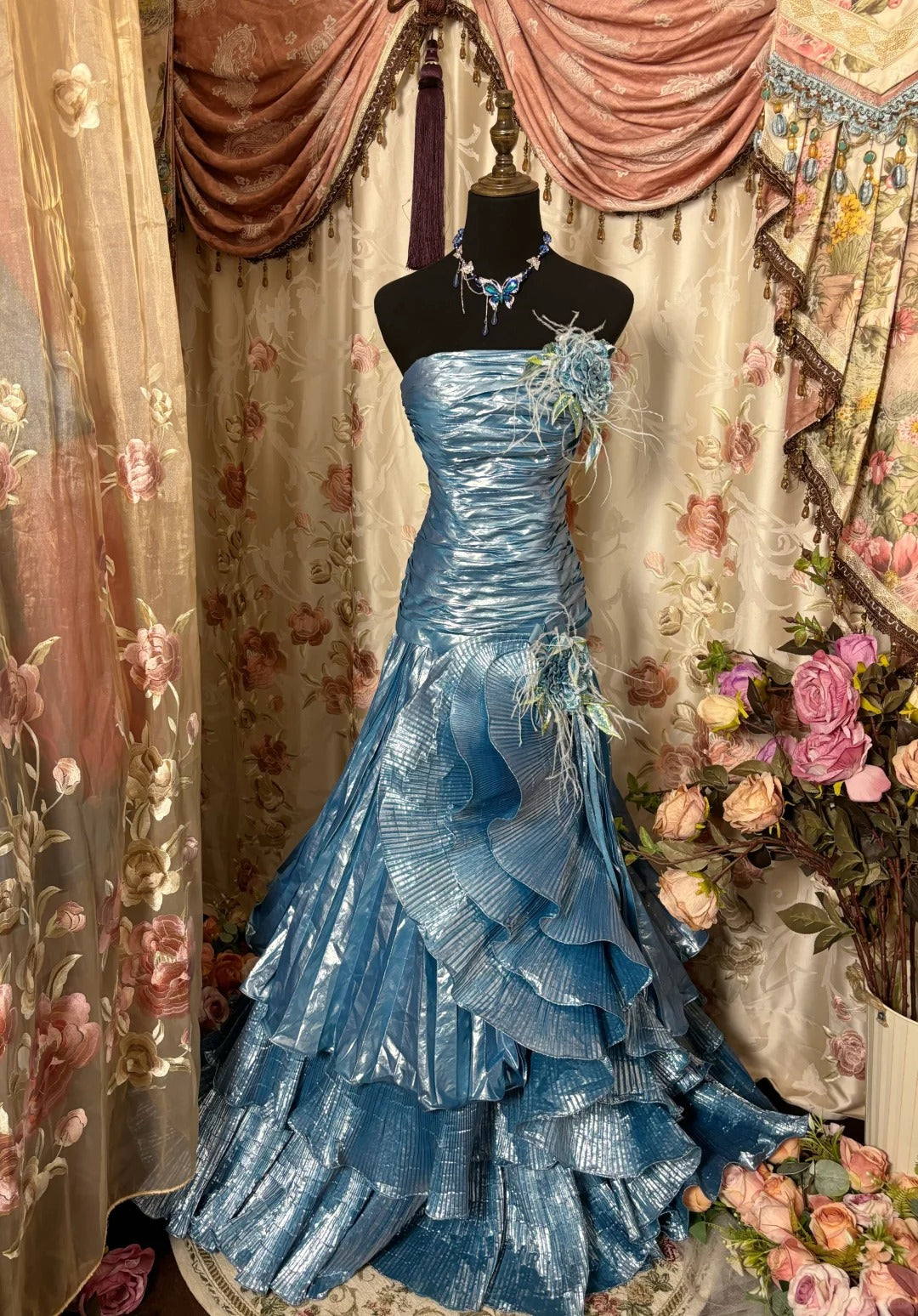 Stunning Prom Dress Strapless Pleated Ruffle Prom Gown Evening Gala Dress Business Dinner Dress     D2375