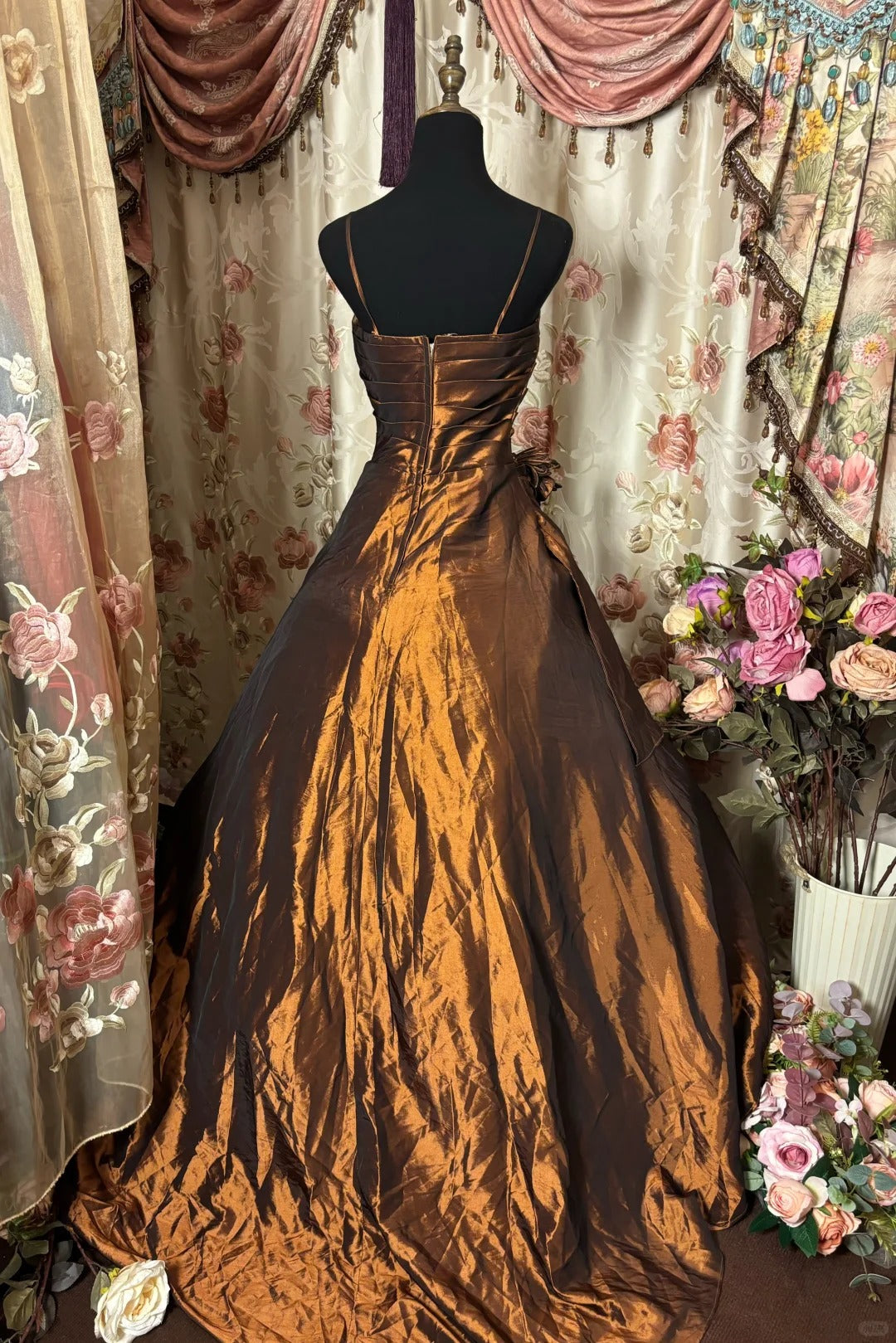 Beauty Prom Dress Spaghetti Straps Pleated Sequins Ball Gown Evening Dress Birthday Dress Quinceanera Dress   D2383