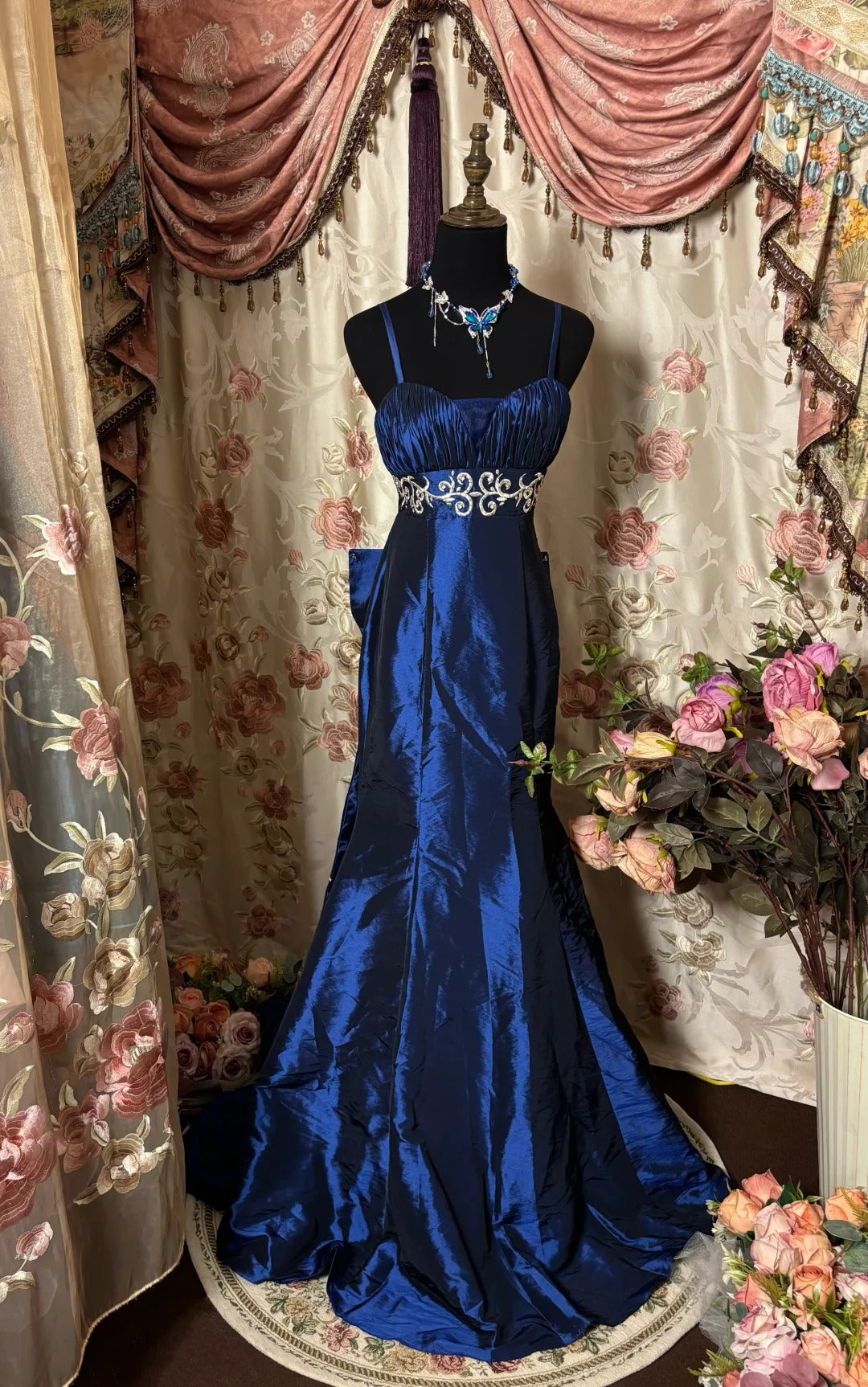 Elegant Prom Dress Spaghetti Straps Floor Length Prom Gown Evening Dress Gala Dress Business Dinner Dress  D2389