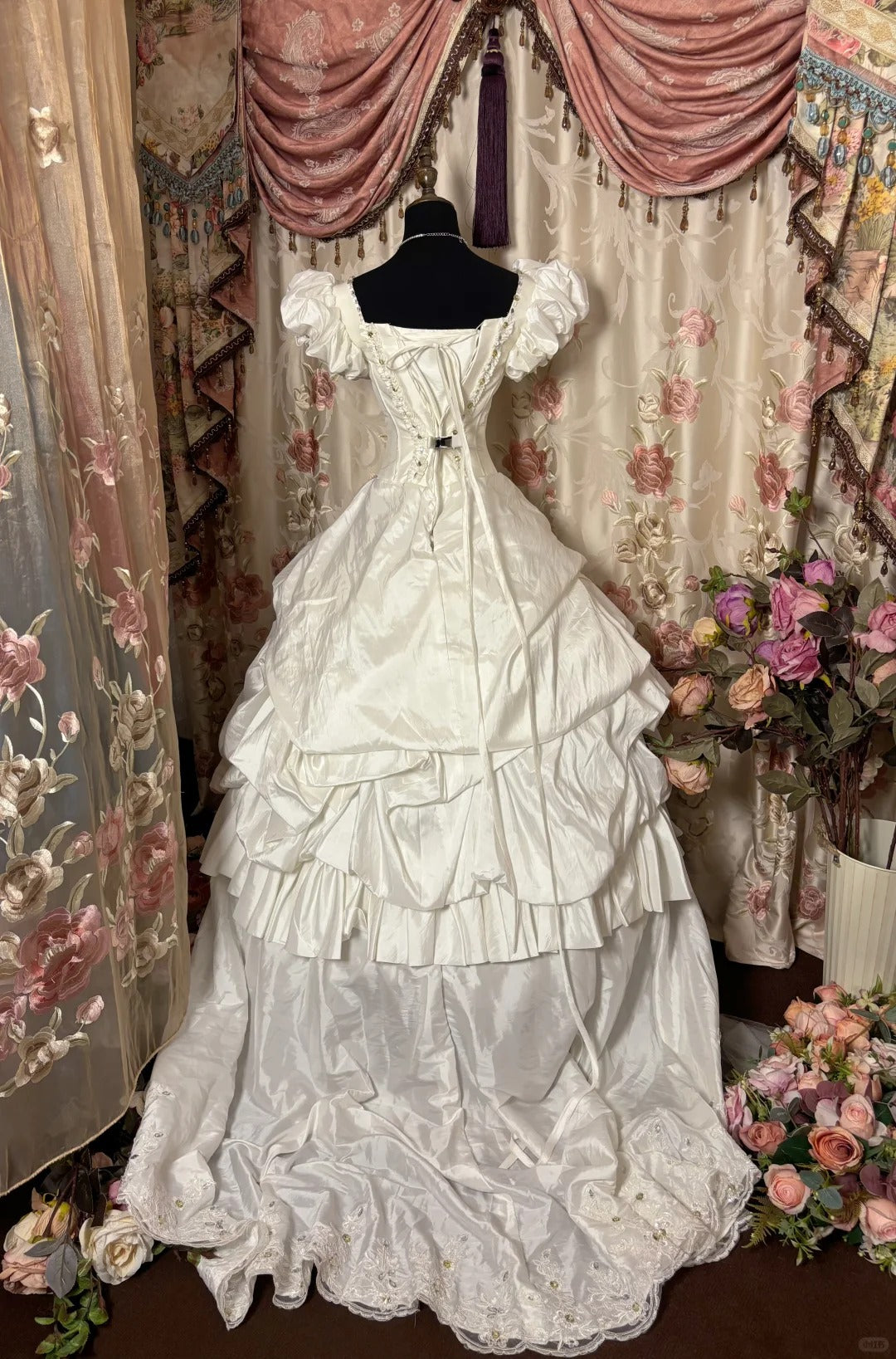 Elegant Wedding Dress Square Pleated Ball Gown Evening Dress Gala Dress Wedding Dress Prom Dress  D2401