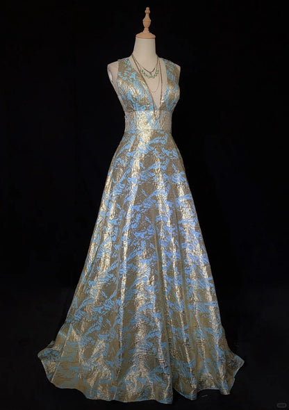 Stunning Prom Dress V-neck Floor Length Prom Dress Evening Dress Gala Dress Business Dinner Dress  D2426