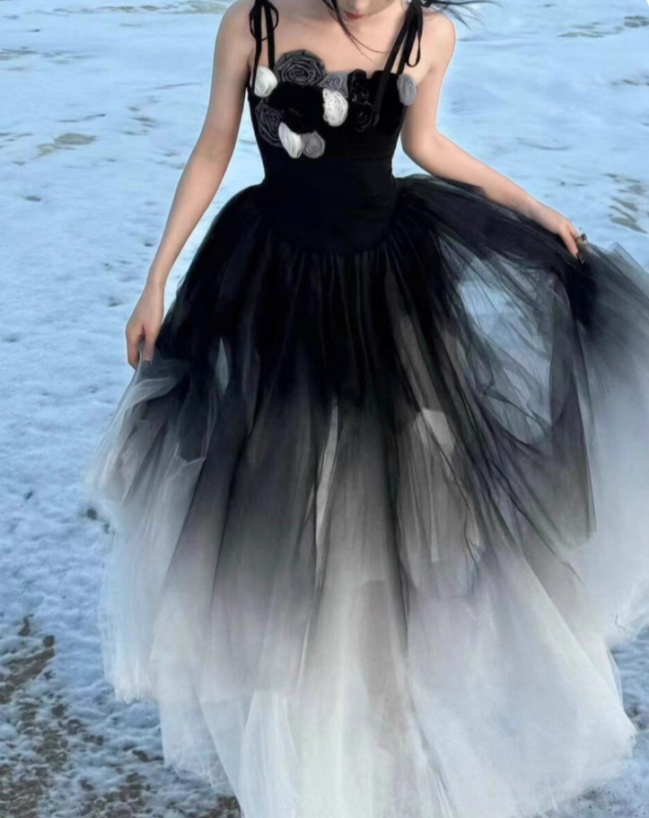 Stunning Prom Dress Spaghetti Straps Pleated Prom Gown Evening Dress Party Dress Dancing Dress D2495